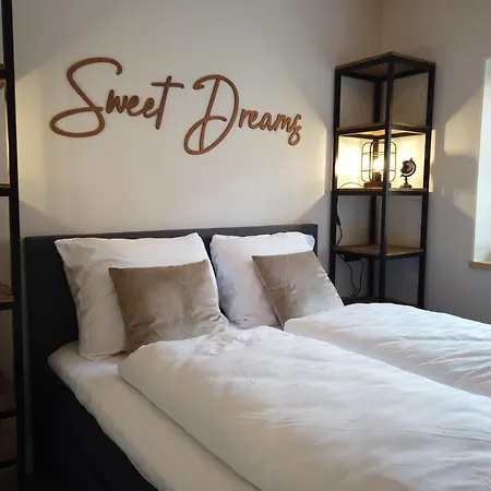 Hoevelieshout - Lux 4 Persoons Platteland Apartamento *